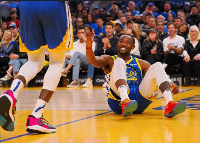 勇士的其他, 项报价包含