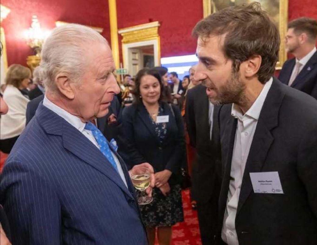 他与伙伴一, 前是生化公, 资产已经超